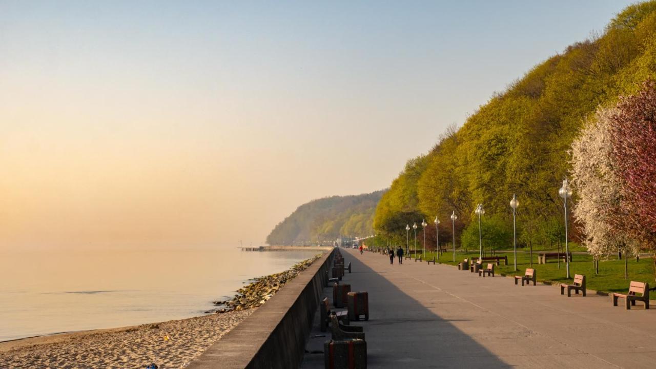 Plac Unii - Baltic Sands Premium Apartments Gdynia Buitenkant foto